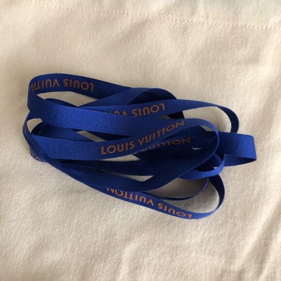 Louis Vuitton dust bag and ribbon - Picture 3 of 5